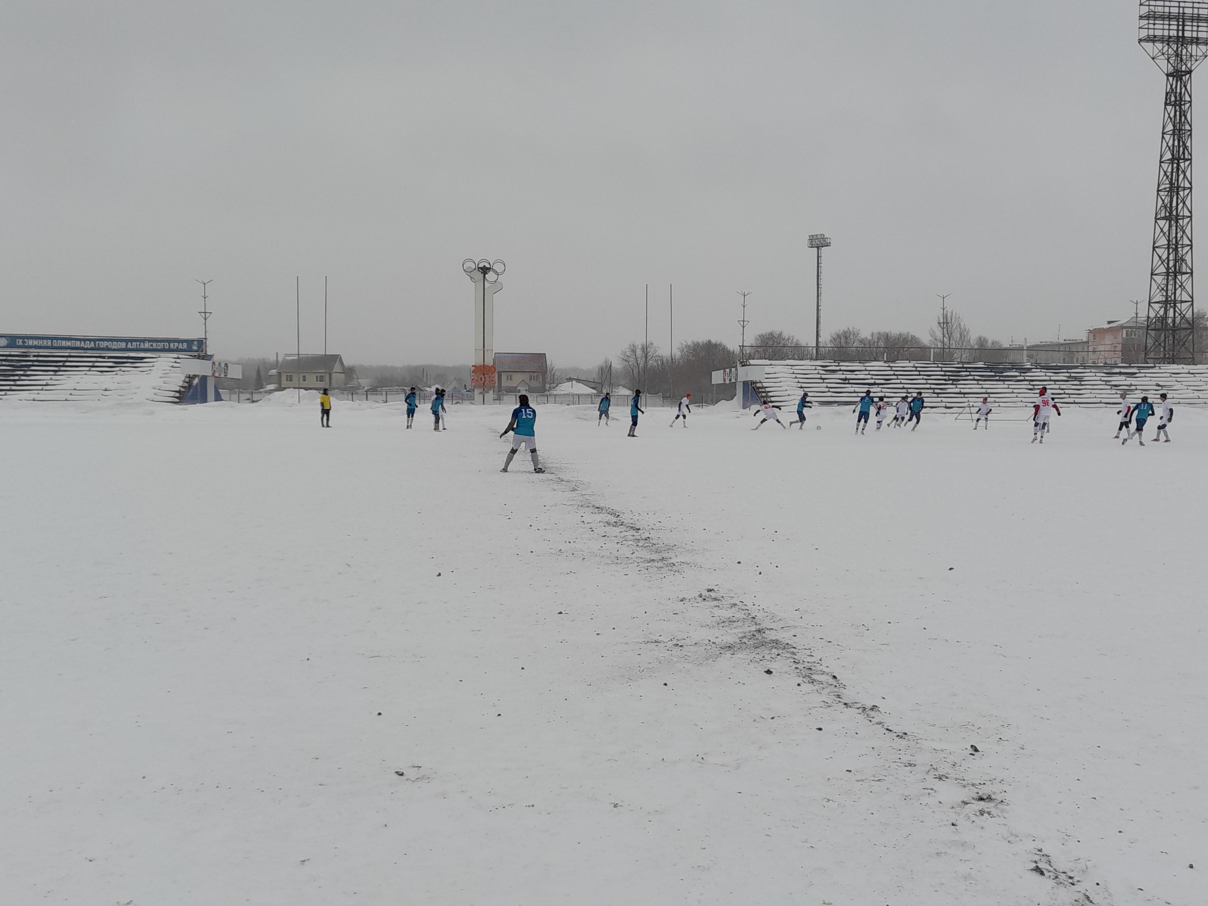 Турнир по футболу на снегу